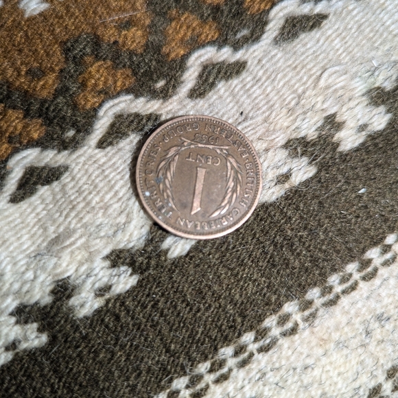 One Cent Vintage Coins - Picture 5 of 8